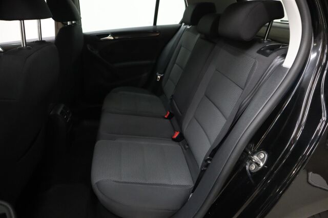 VOLKSWAGEN Golf 2013 Comfort Plus 1,2 TSI 63 kW (85 hv) 4-ovinen