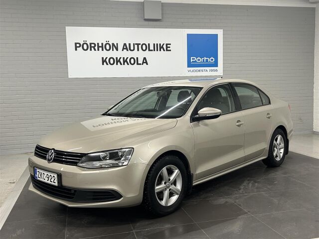 VOLKSWAGEN Jetta 2014 Comfortline 1,2 TSI 77 kW (105 hv) BlueMotion Technology