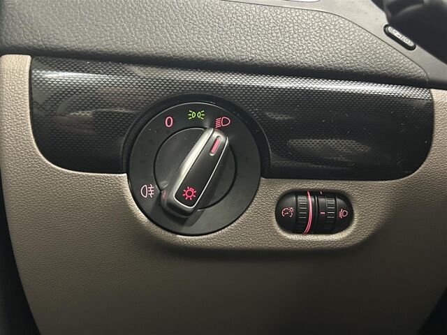 VOLKSWAGEN Jetta 2014 Comfortline 1,2 TSI 77 kW (105 hv) BlueMotion Technology