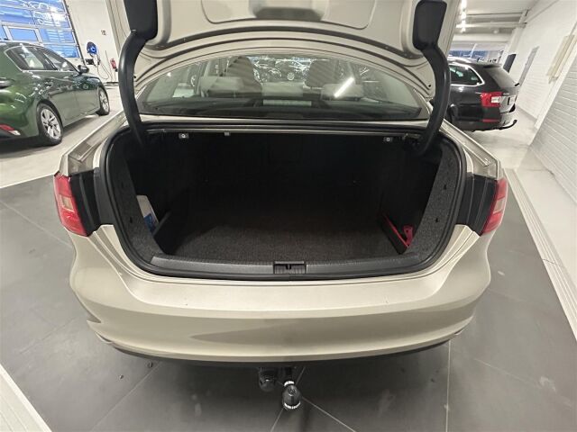 VOLKSWAGEN Jetta 2014 Comfortline 1,2 TSI 77 kW (105 hv) BlueMotion Technology