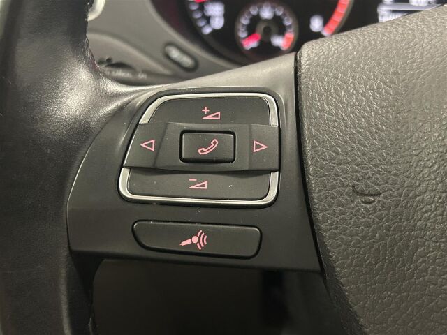 VOLKSWAGEN Jetta 2014 Comfortline 1,2 TSI 77 kW (105 hv) BlueMotion Technology