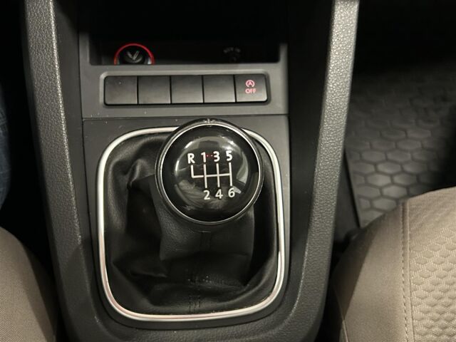 VOLKSWAGEN Jetta 2014 Comfortline 1,2 TSI 77 kW (105 hv) BlueMotion Technology