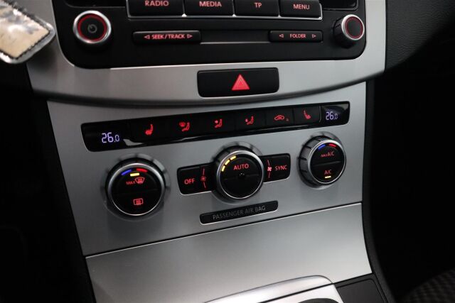 VOLKSWAGEN Passat 2014 Sedan Trendline 1,4 TSI 90 kW (122 hv) BlueMotion Technology