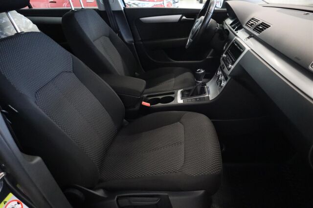 VOLKSWAGEN Passat 2014 Sedan Trendline 1,4 TSI 90 kW (122 hv) BlueMotion Technology