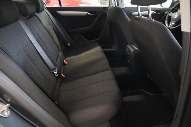 VOLKSWAGEN Passat 2014 Sedan Trendline 1,4 TSI 90 kW (122 hv) BlueMotion Technology