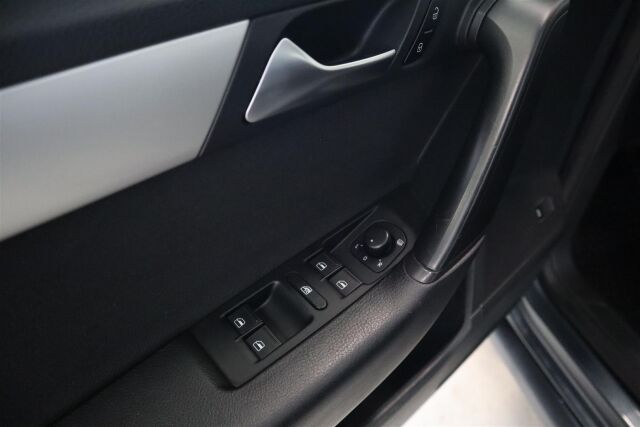 VOLKSWAGEN Passat 2014 Sedan Trendline 1,4 TSI 90 kW (122 hv) BlueMotion Technology