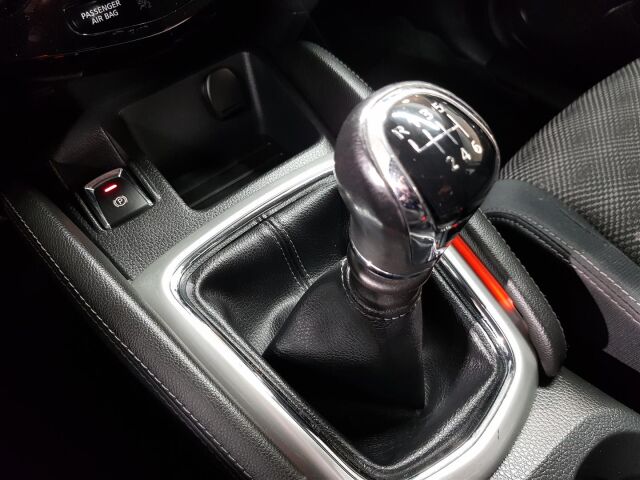 NISSAN Qashqai 2014 1,2L Acenta 2WD 6M/T Safety Pack