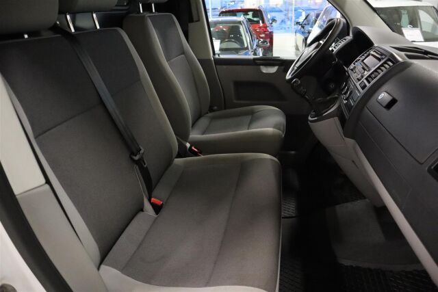 VOLKSWAGEN Transporter 2014 umpipakettiauto 2,0 TDI 62 kW BlueMotion   1 omistaja!  Ehjä paku!