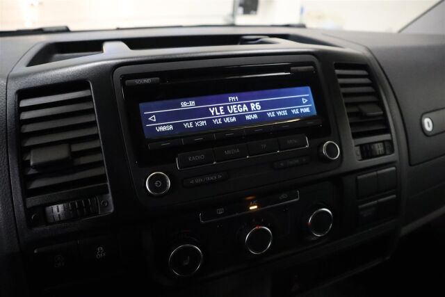 VOLKSWAGEN Transporter 2014 umpipakettiauto 2,0 TDI 62 kW BlueMotion   1 omistaja!  Ehjä paku!