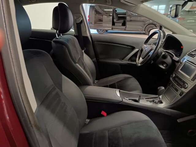 TOYOTA Avensis 2015 1,8 Valvematic Active Edition 4ov Multidrive S ** 1-om ikiliikkuja lapista**