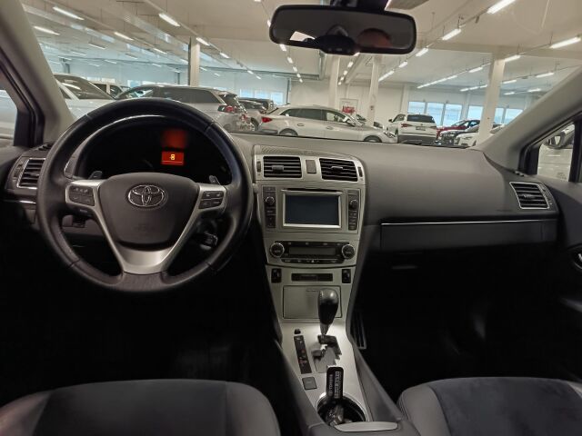 TOYOTA Avensis 2015 1,8 Valvematic Active Edition 4ov Multidrive S ** 1-om ikiliikkuja lapista**
