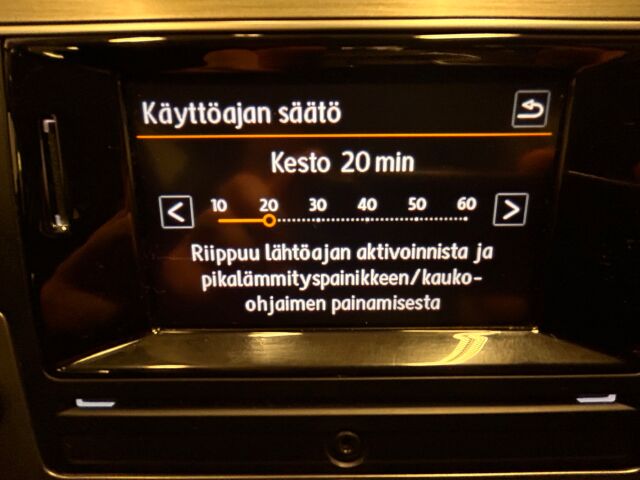 VOLKSWAGEN Golf 2016 Comfortline 1,2 TSI 81 kW (110 hv) DSG-automaatti.siisti Golf Sport istuimilla ja Webastolla