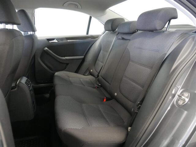 VOLKSWAGEN Jetta 2016 Comfort 1,4 TSI 92 kW (125 hv) DSG-automaatti