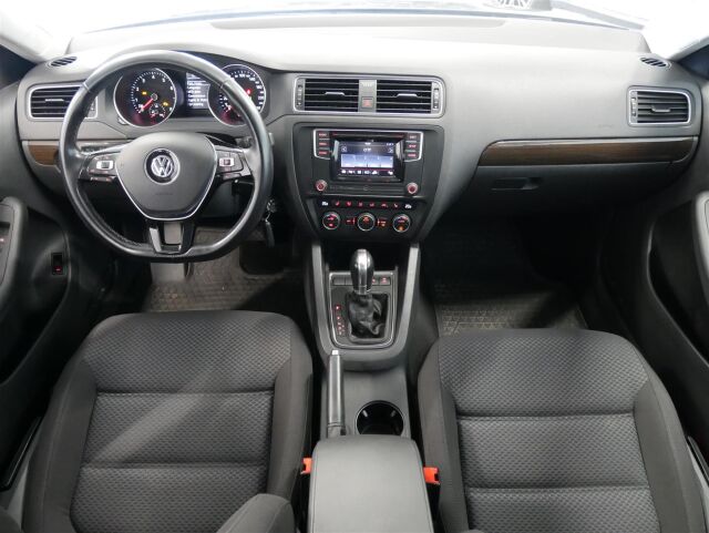 VOLKSWAGEN Jetta 2016 Comfort 1,4 TSI 92 kW (125 hv) DSG-automaatti