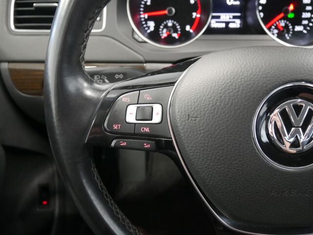 VOLKSWAGEN Jetta 2016 Comfort 1,4 TSI 92 kW (125 hv) DSG-automaatti