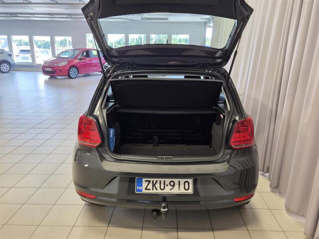 VOLKSWAGEN Polo 2016 Trendline 1,0 55 kW (75 hv)