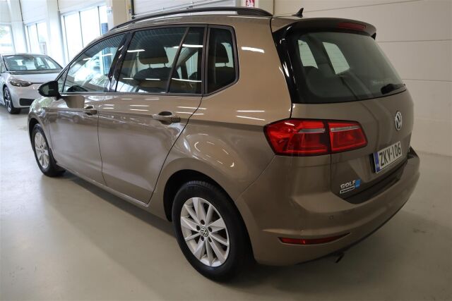 VOLKSWAGEN Golf Sportsvan 2016 Comfortline 1,2 TSI 81 kW (110 hv)