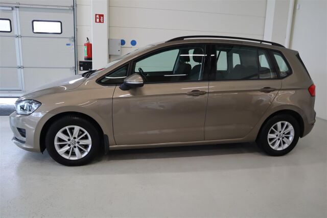 VOLKSWAGEN Golf Sportsvan 2016 Comfortline 1,2 TSI 81 kW (110 hv)