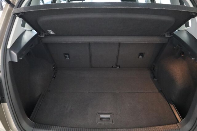 VOLKSWAGEN Golf Sportsvan 2016 Comfortline 1,2 TSI 81 kW (110 hv)