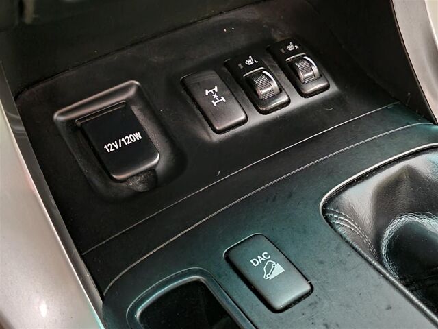TOYOTA Land Cruiser 2007 3,0 D-4D Luxury 8h / Webasto / Koukku / P-Kamera / 8-Paikkanen
