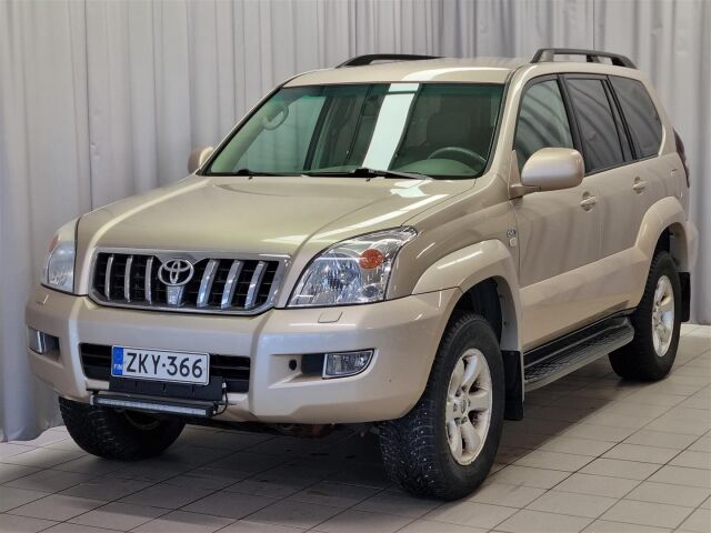 TOYOTA Land Cruiser 2007 3,0 D-4D Luxury 8h / Webasto / Koukku / P-Kamera / 8-Paikkanen
