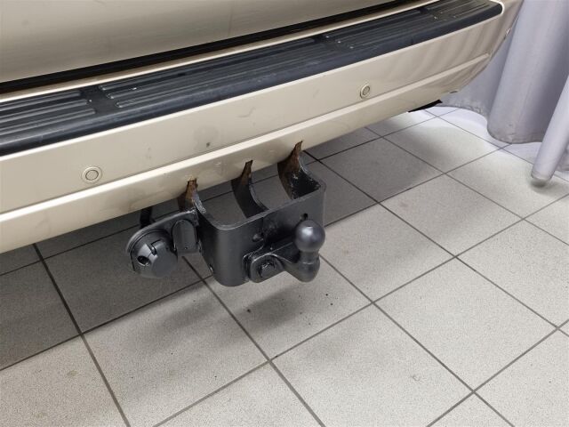 TOYOTA Land Cruiser 2007 3,0 D-4D Luxury 8h / Webasto / Koukku / P-Kamera / 8-Paikkanen