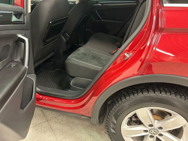VOLKSWAGEN Tiguan 2017 Highline 2,0 TDI SCR 110 kW (150 hv) 4MOTION DSG-automaatti