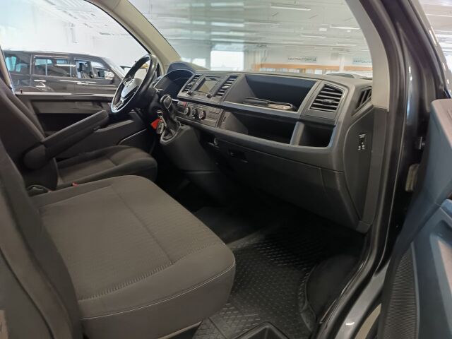 VOLKSWAGEN Caravelle 2016 Comfortline pitkä 2,0 TDI 110 kW DSG