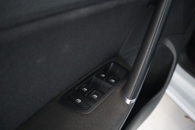 Volkswagen Golf 2017 Comfortline 1,0 TSI 81 kW (110 hv)