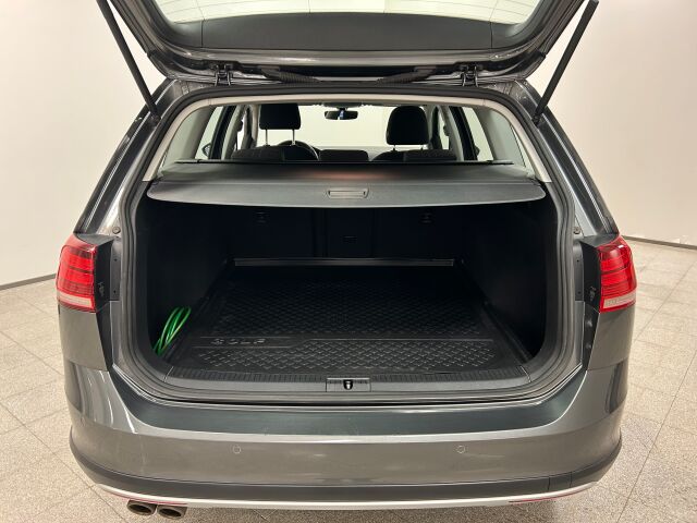 VOLKSWAGEN Golf 2017 Variant Alltrack 2,0 TDI 135 kW (184 hv) 4MOTION DSG-automaatti