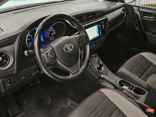 TOYOTA Auris 2017 Touring Sports 1,8 Hybrid Active Edition