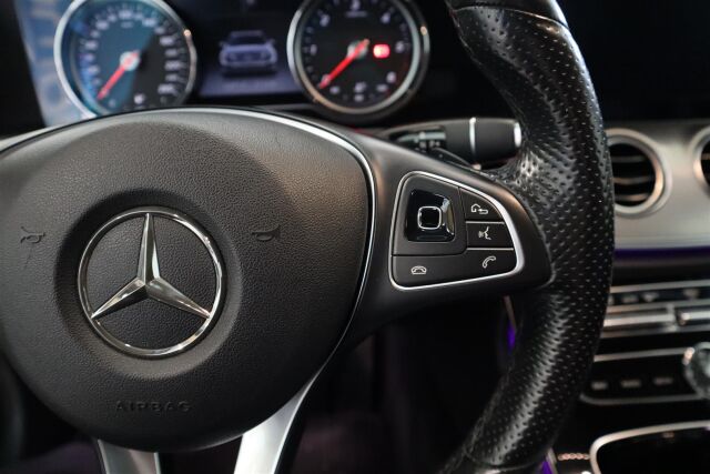 MERCEDES-BENZ E 2017 200 d T A Premium Business