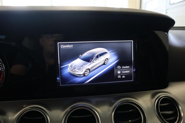 MERCEDES-BENZ E 2017 200 d T A Premium Business
