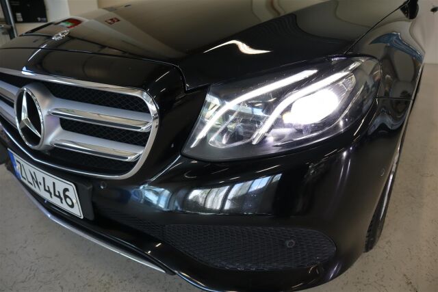 MERCEDES-BENZ E 2017 200 d T A Premium Business