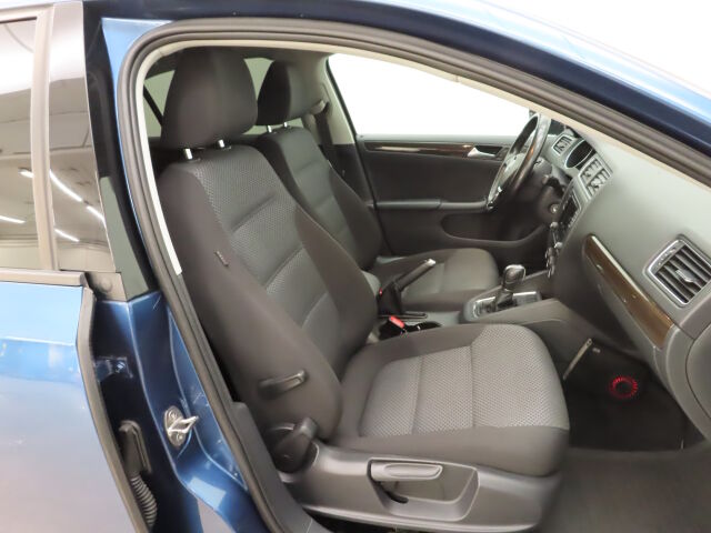 Volkswagen Jetta 2017 Luxline 1,4 TSI 92 kW (125 hv) DSG-automaatti