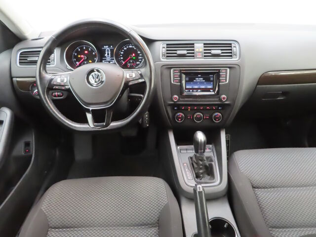 Volkswagen Jetta 2017 Luxline 1,4 TSI 92 kW (125 hv) DSG-automaatti