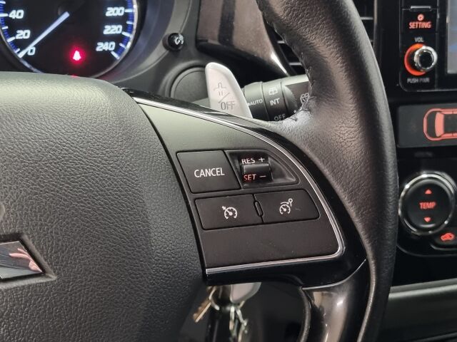 MITSUBISHI Outlander 2017 2,0 MIVEC Intense CVT 4WD 5P
