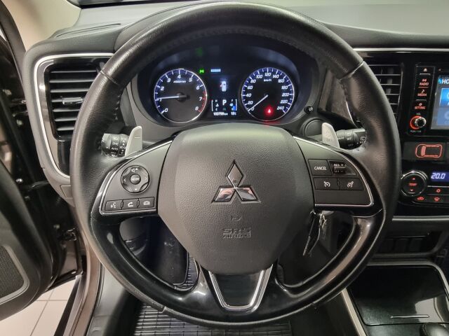 MITSUBISHI Outlander 2017 2,0 MIVEC Intense CVT 4WD 5P