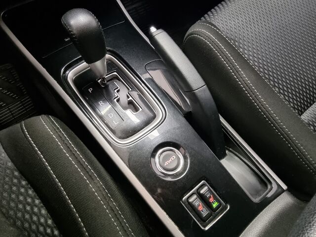 MITSUBISHI Outlander 2017 2,0 MIVEC Intense CVT 4WD 5P