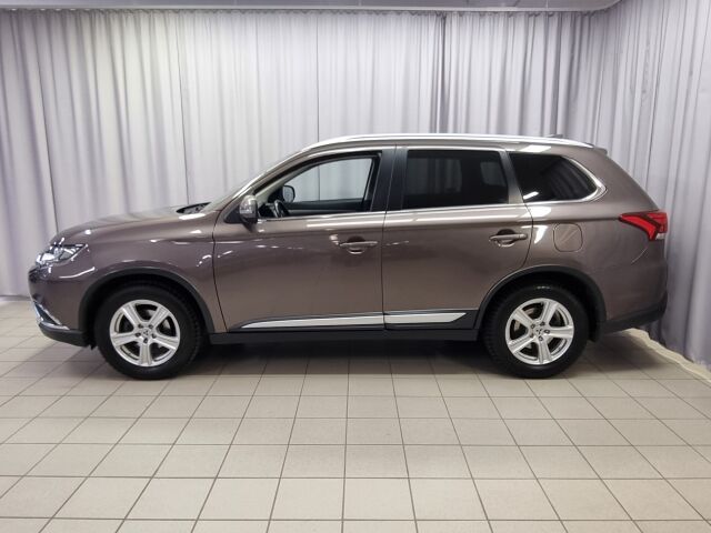 MITSUBISHI Outlander 2017 2,0 MIVEC Intense CVT 4WD 5P