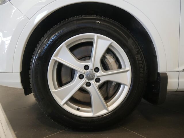 AUDI Q7 2017 Business 3,0 V6 TDI e-tron quattro tiptronic