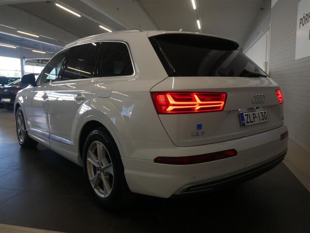 AUDI Q7 2017 Business 3,0 V6 TDI e-tron quattro tiptronic