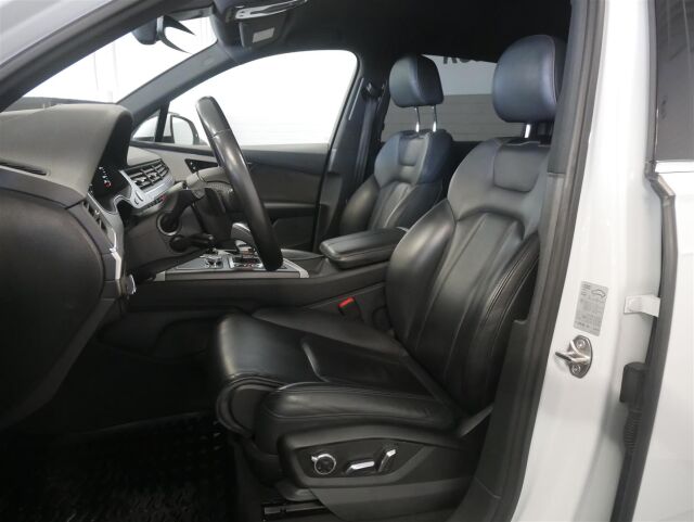 AUDI Q7 2017 Business 3,0 V6 TDI e-tron quattro tiptronic