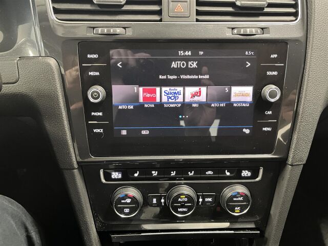 VOLKSWAGEN Golf 2018 Comfortline 1,5 TSI EVO 96 kW (130 hv) BLUEMOTION DSG-aut. Football Edition