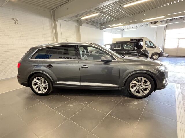AUDI Q7 2018 S line Business Edition 3,0 V6 TDI e-tron quattro tiptronic