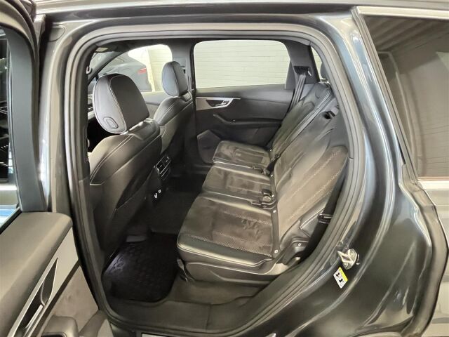 AUDI Q7 2018 S line Business Edition 3,0 V6 TDI e-tron quattro tiptronic