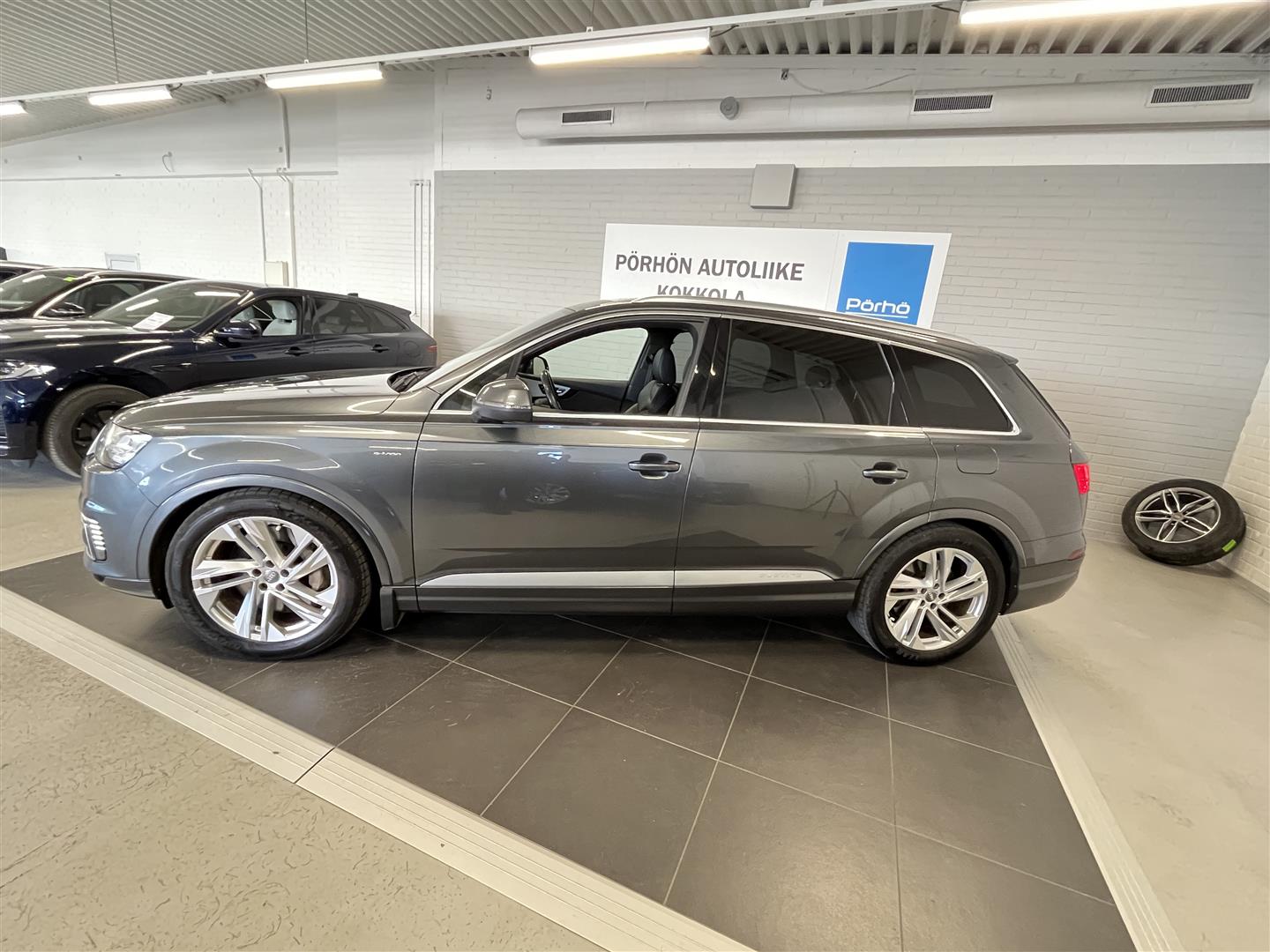 Audi Q7 2018, photo 2/35