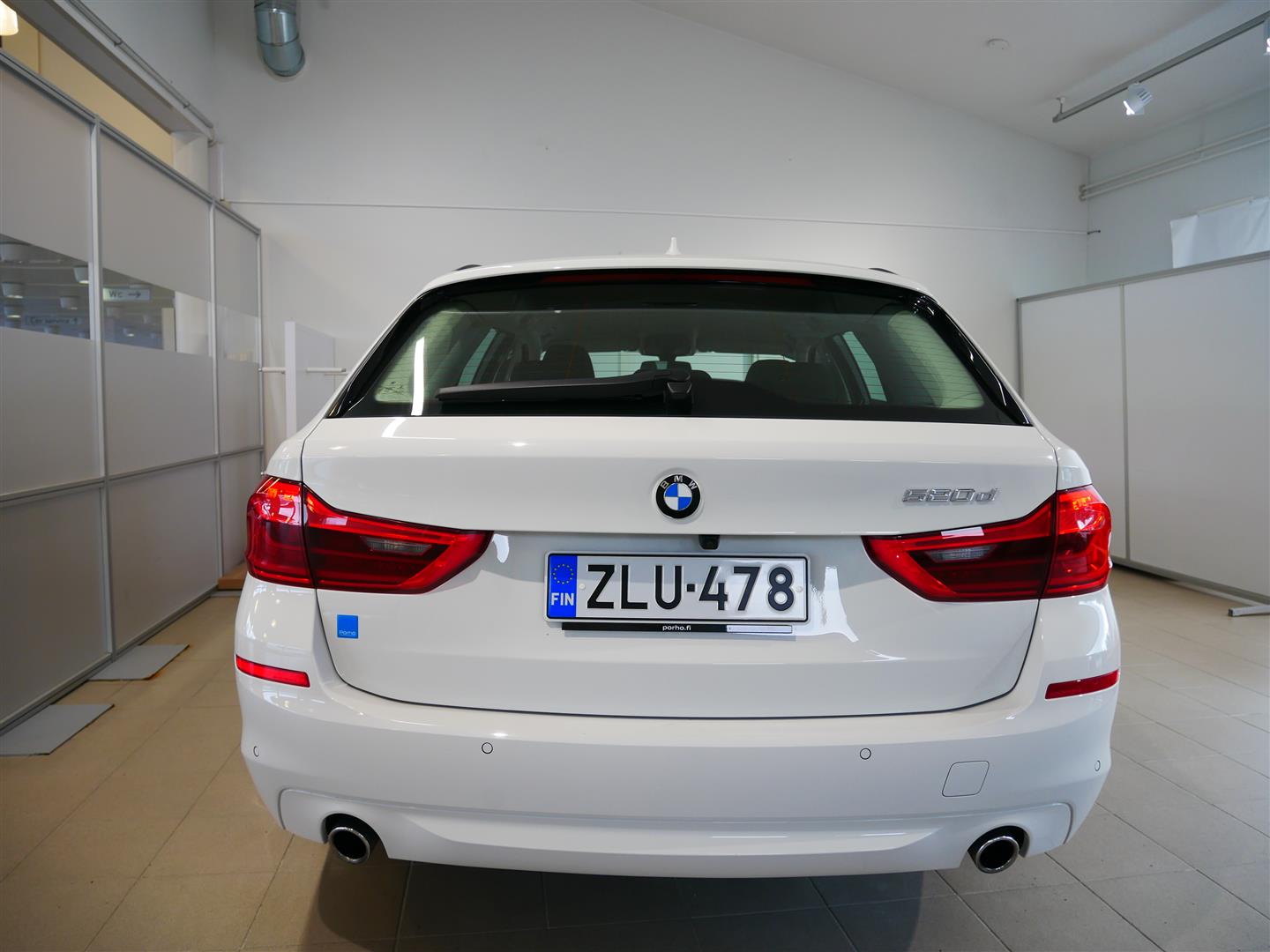 BMW 520 G31 Touring 520d Business 2019, kuva 5/18