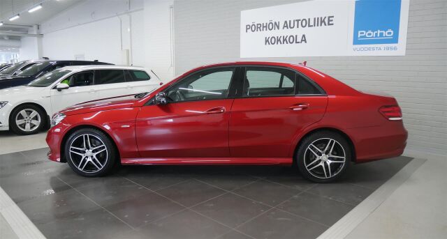 MERCEDES-BENZ E 2016 220 BlueTec 4Matic A Business