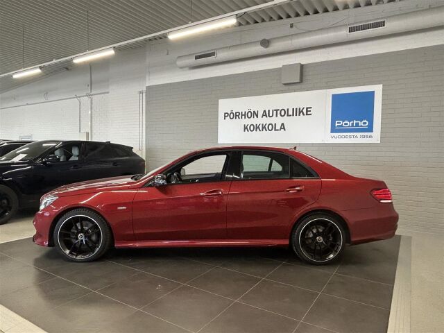 MERCEDES-BENZ E 2016 220 BlueTec 4Matic A Business AMG